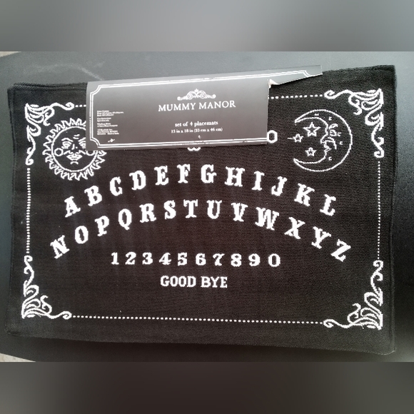 C - OUIJA BOARD type. 4 PLACEMATS set BLACK & WHITE Halloween decor - Picture 10 of 12